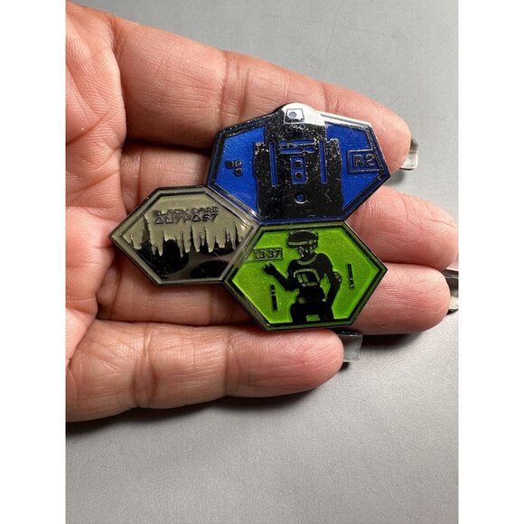 Disney Blackspire Trading Pin Outpost Star Wars Lapel Pin Brooch Jewelry Badge - Picture 6 of 8